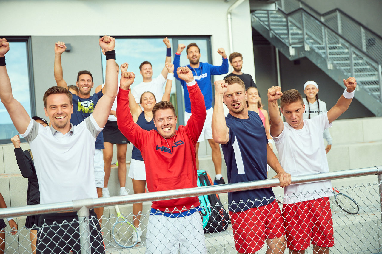 Die Tennis-Welt in deiner Hand