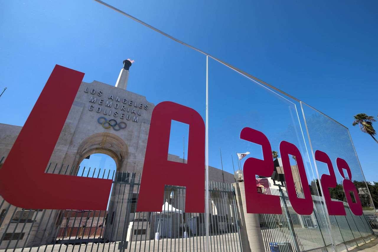LOS ANGELES, Sept. 14, 2017 -- A sign writing LA 2028 and a blazing Olympic cauldron are seen at the Los Angeles Memorial Coliseum, the United States