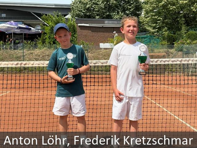 Frederik Kretzschmar (rechts) siegte im U10-Finale gegen Anton Löhr. Foto: Tennis-Region Harz-Heide	 