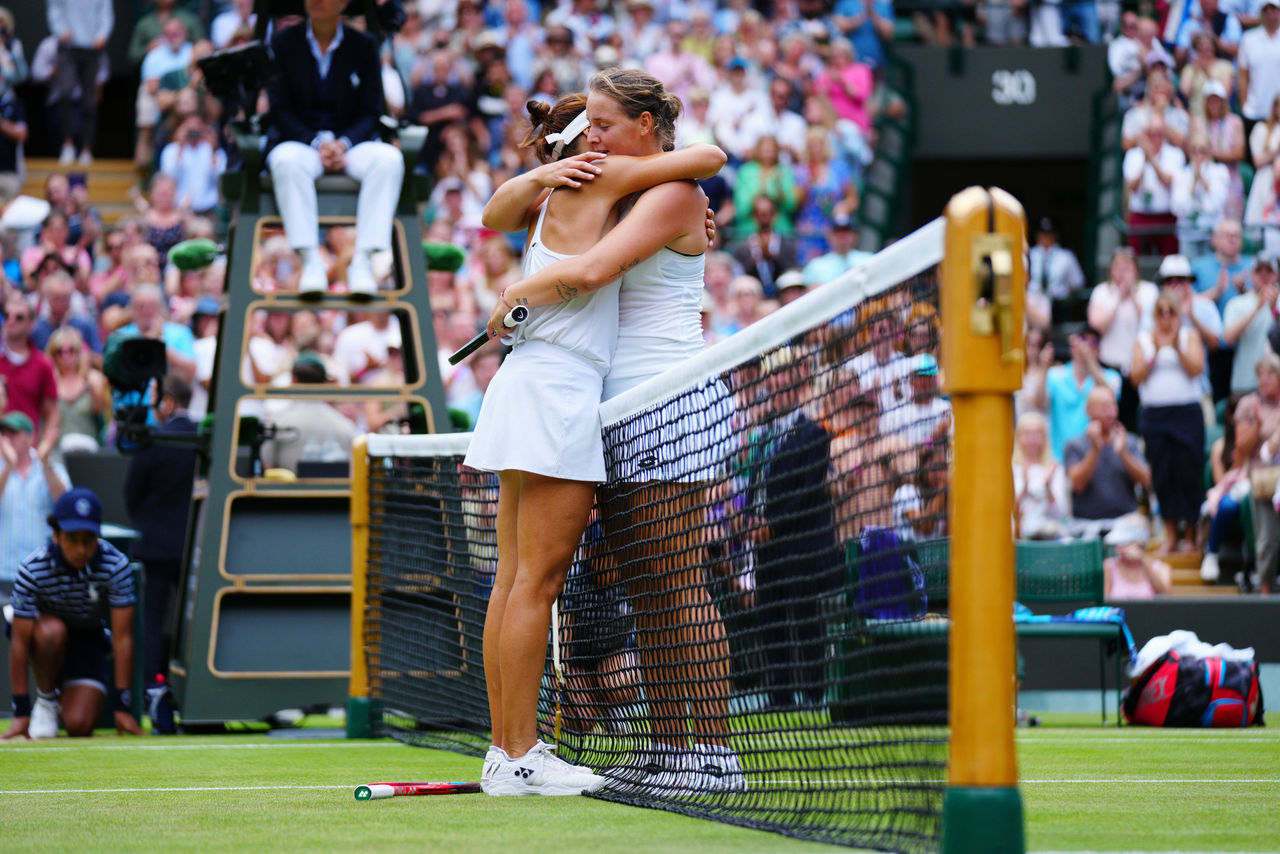 Mandatory Credit: Photo by Javier Garcia/Shutterstock 13012869bn Tatjana Maria and Jule Niemeier embrace after their quarter-final match in which Tatjana Maria won Wimbledon Tennis Championships, Day 9, The All England Lawn Tennis and Croquet Club, London, UK - 05 Jul 2022 Wimbledon Tennis Championships, Day 9, The All England Lawn Tennis and Croquet Club, London, UK - 05 Jul 2022 PUBLICATIONxINxGERxSUIxAUTXHUNxGRExMLTxCYPxROMxBULxUAExKSAxONLY Copyright: xJavierxGarcia/Shutterstockx 13012869bn 