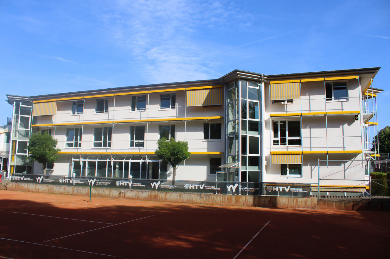 Frontansicht des Landesleistungszentrum des HTV in Offenbach