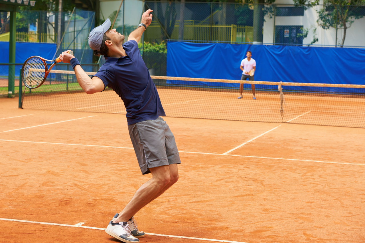 Two male tennis players on the courthttp://195.154.178.81/DATA/i_collage/pi/shoots/783350.jpg