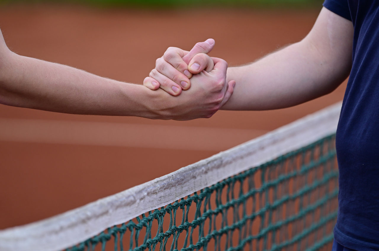 Feature, Shake Hands
Norderstedt, 30.05.2024, Tennis, Verbandsmeisterschaften Hamburg & Schleswig-Holstein 2024