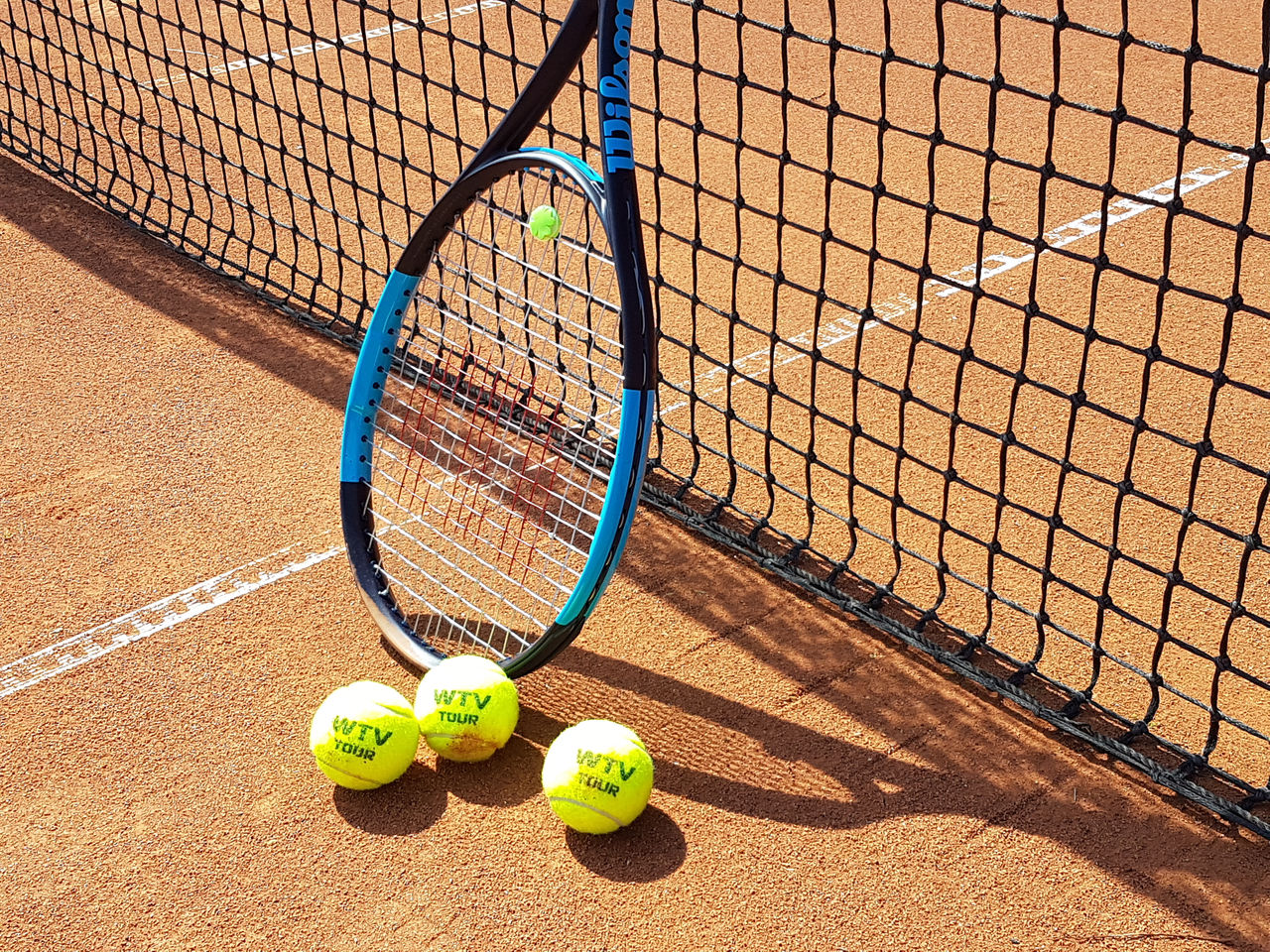 Tennisschäger & Tennisbälle