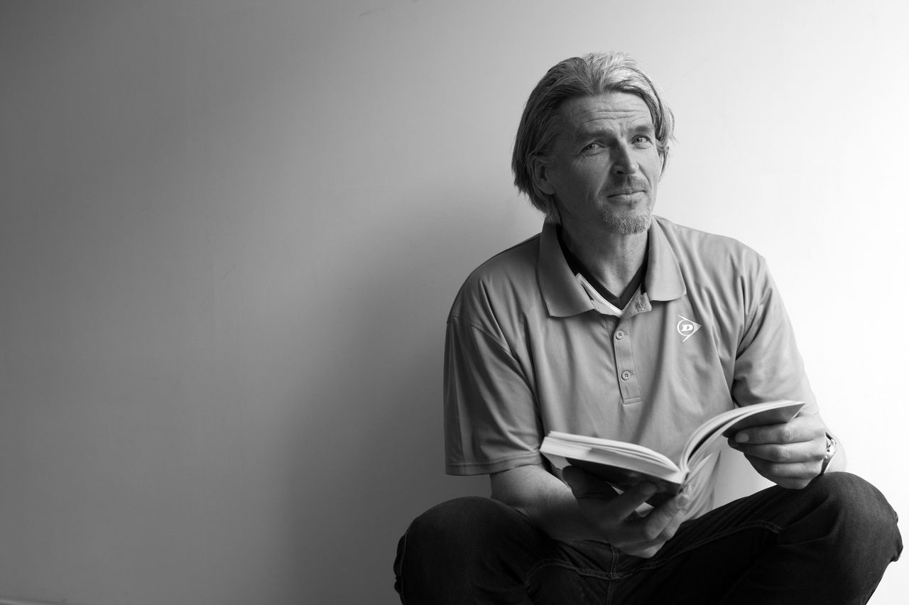 Play Like a Pro: Tennis Lessons from Federer, Serena Williams, and Carlos Alcaraz