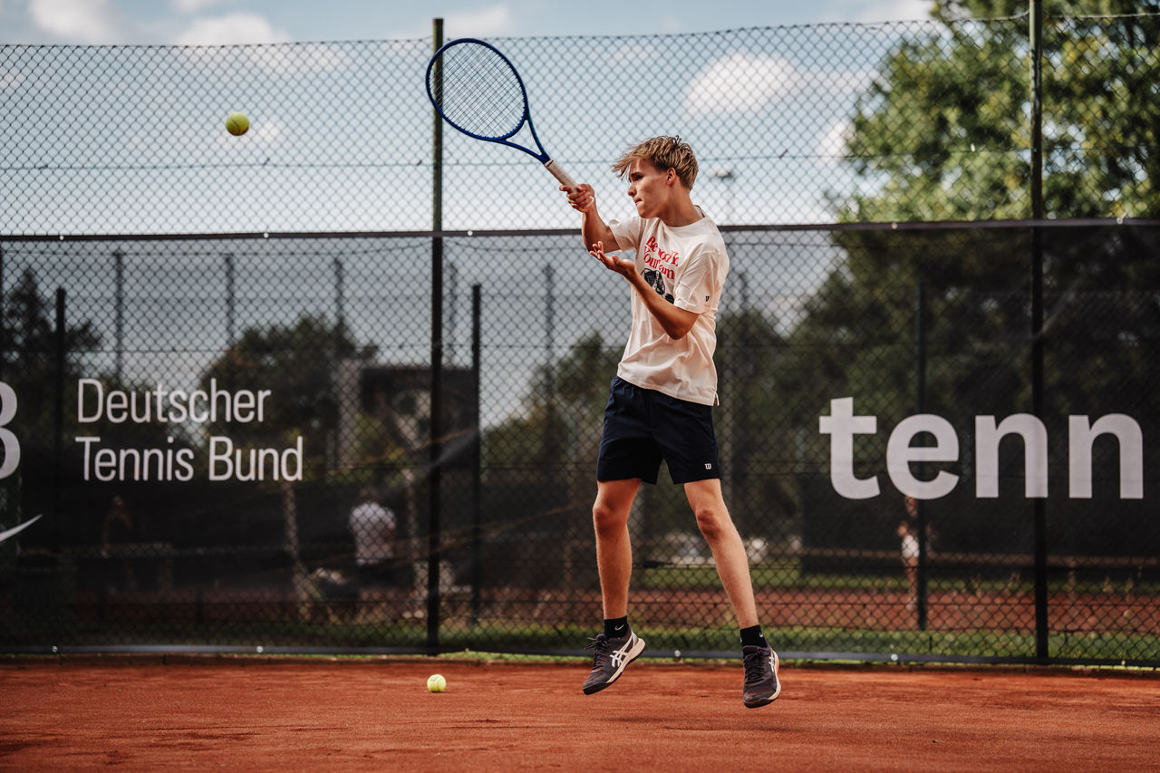 Jugend-Tennisspieler