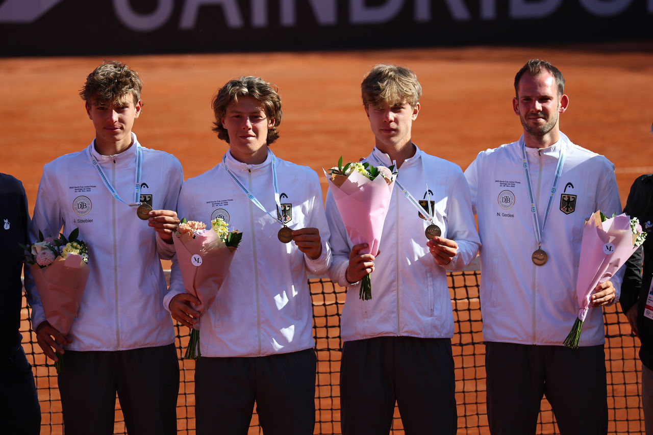 Von links nach rechts: Jannik Sötebier, Eric Dylan Müller, Jakob Joggerst und DTB-Trainer Niklas Gerdes 
