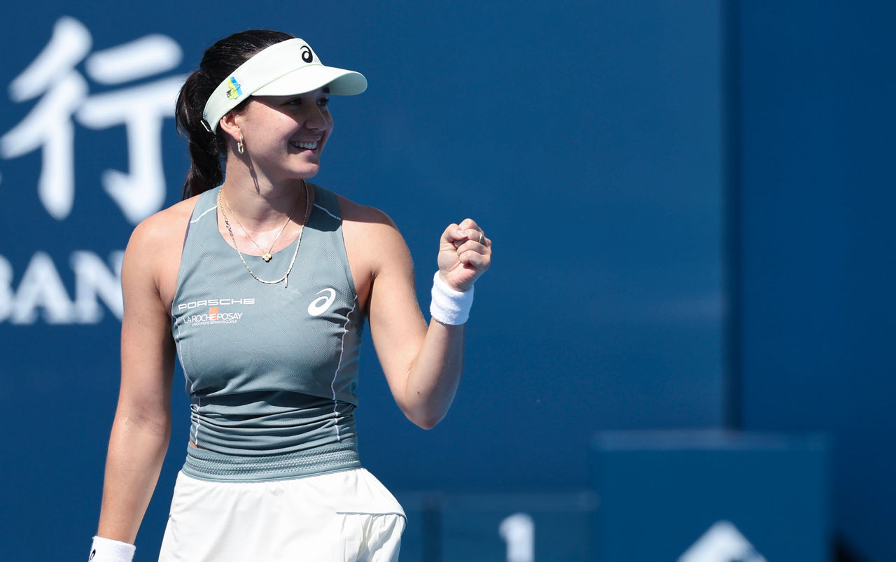 250928 -- BEIJING, Sept. 28, 2025 -- Eva Lys celebrates scoring during the women s singles third round match between Elena Rybakina of Kazakhstan and Eva Lys of Germany at 2025 China Open tennis tournament in Beijing, China, Sept. 28, 2025. Photo by /Xinhua SPCHINA-BEIJING-TENNIS-CHINA OPEN-WOMEN S SINGLES-THIRD ROUND CN MaxZihan PUBLICATIONxNOTxINxCHN