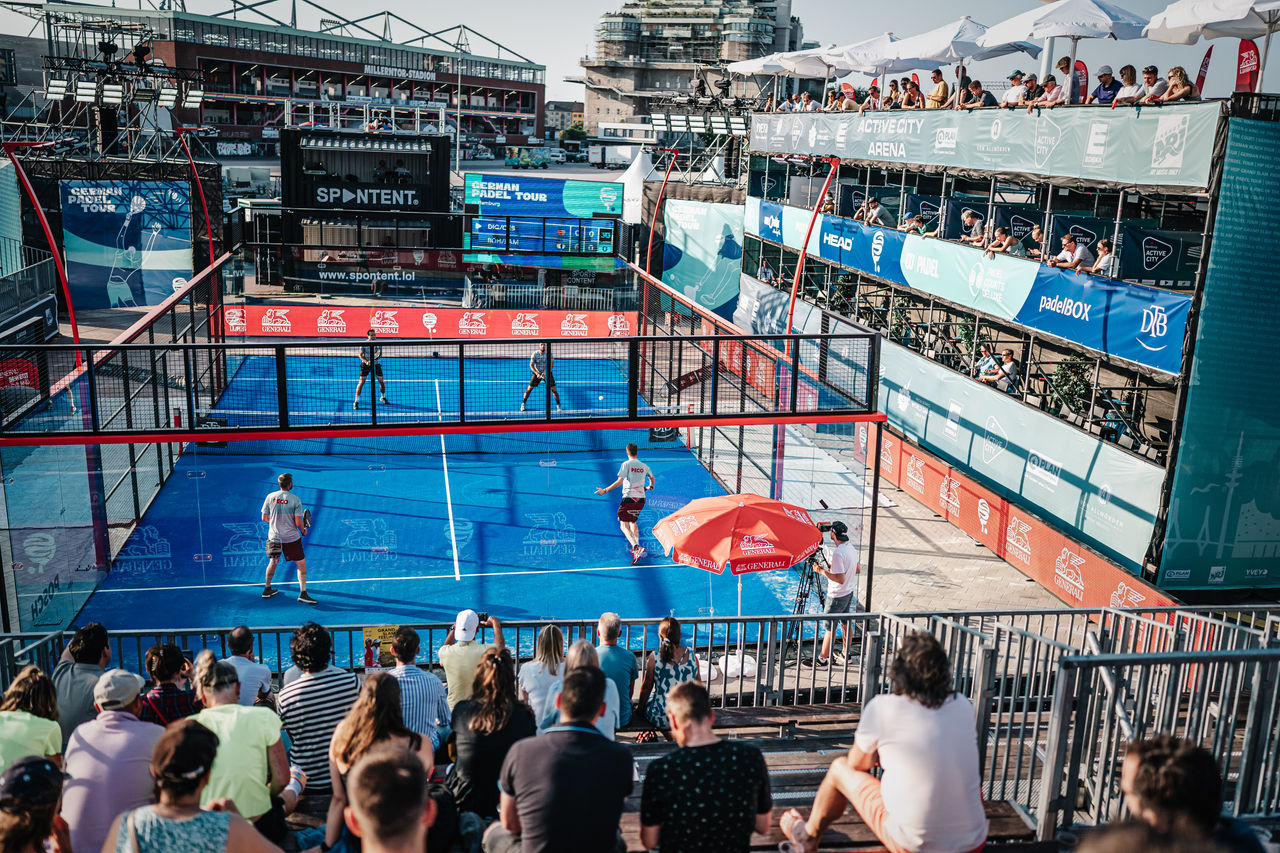 Padelcourt in der Active City Arena Hamburg